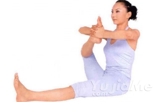 坐姿拉腿呼吸康复体式:缓解支气管扩张,预防支气管炎,清肺养神,改善腿部循环塑形强背(图4) 单腿绕头式4