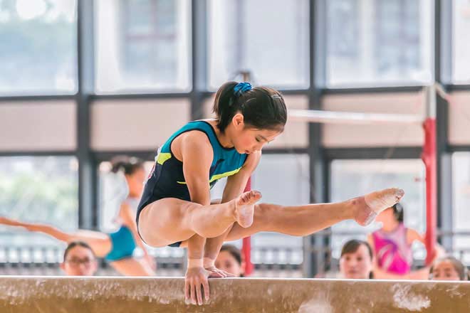 瑜伽体式与调息助力肌肉骨骼健康，提升柔韧