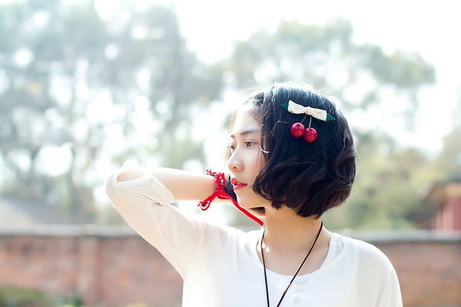 跪坐后仰拱背瑜伽体式:缓解呼吸、促排痰与 跪坐后仰拱背瑜伽体式:缓解呼吸、促排痰与