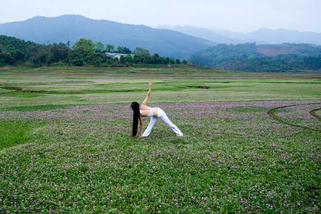 10分钟强效瑜伽解决便秘问题