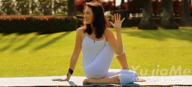 5个瑜伽体式 助你摆脱“蹲坑”的痛苦(图2)