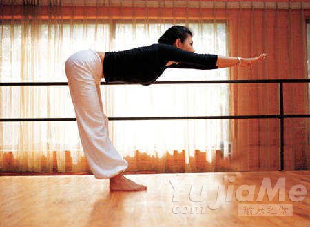 瑜伽改善手脚冰凉 促进血液循环(图1)