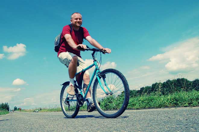 巧用瑜伽轴助你缓解骑行肌肉酸痛