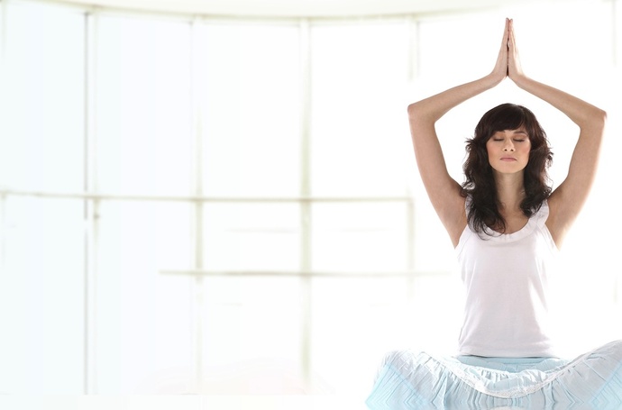 6个拉伸瑜伽动作 缓解肌肉酸痛