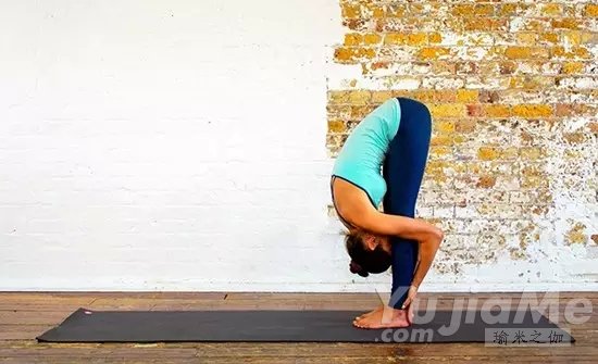 4个瑜伽体式拥有美丽肌肤(图2)