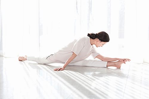 瑜伽还你健康体魄 拯救久坐一族