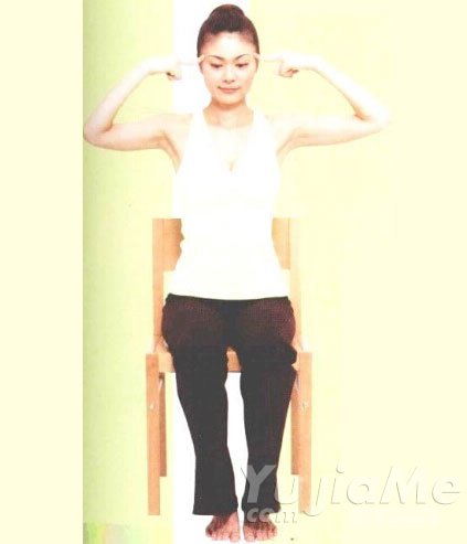 办公室瑜伽缓解疲劳，一分钟动作提升工作效率(图5)