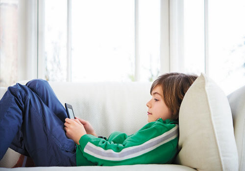 小燕飞动作详解：缓解腰背不适与预防椎间盘突出的有效锻炼方法