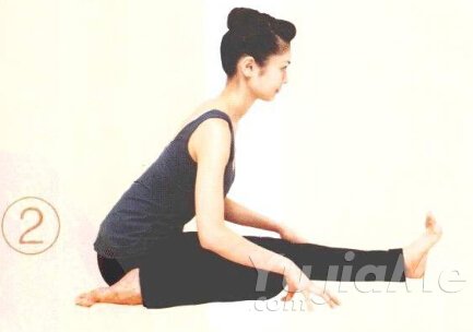 睡前瑜伽助眠指南：两个简单动作提升睡眠质量(图3)