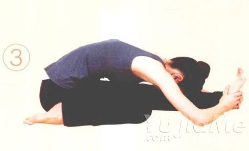 睡前瑜伽助眠指南：两个简单动作提升睡眠质量(图4)