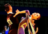 姿势、姿态与架型：掌握国标舞技术的重要要素(图5)