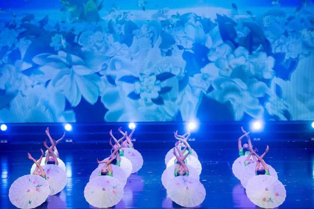 少儿新春文艺晚会启动,素质教育成果展示平台助力青少年成长(图20) 少儿新春文艺晚会启动,素质教育成果展示平台助力青少年成长(图20)