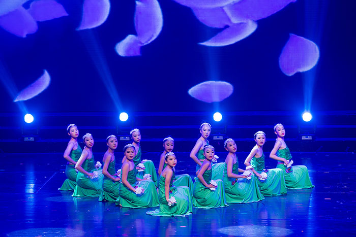 新春文艺晚会展现青少年艺术风采，推动校园文化繁荣发展(图40)