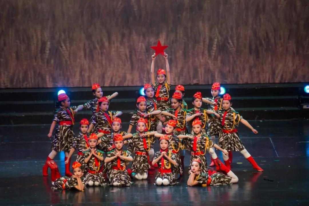 少儿新春文艺晚会启动,素质教育成果展示平台助力青少年成长(图22) 少儿新春文艺晚会启动,素质教育成果展示平台助力青少年成长(图22)