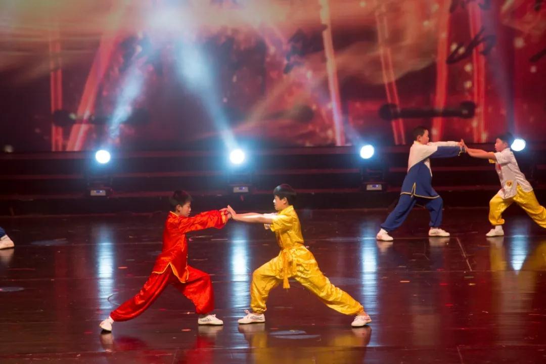 少儿新春文艺晚会启动,素质教育成果展示平台助力青少年成长(图14) 少儿新春文艺晚会启动,素质教育成果展示平台助力青少年成长(图14)