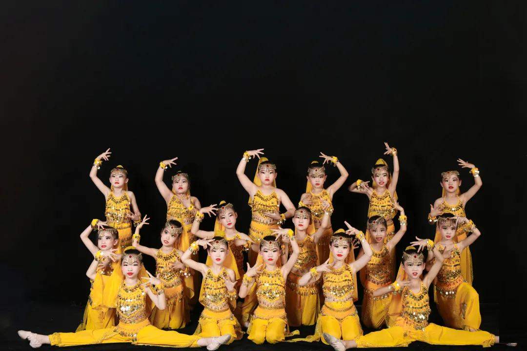 少儿新春文艺晚会启动,素质教育成果展示平台助力青少年成长(图4) 少儿新春文艺晚会启动,素质教育成果展示平台助力青少年成长(图4)