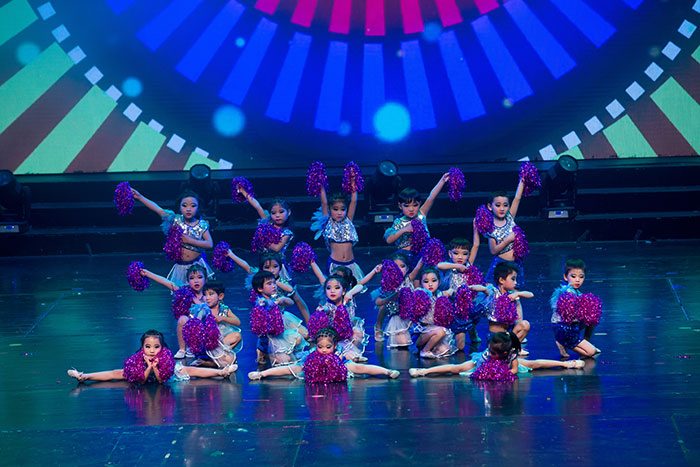 新春文艺晚会展现青少年艺术风采，推动校园文化繁荣发展(图38)