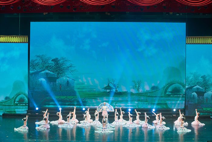 新春文艺晚会展现青少年艺术风采，推动校园文化繁荣发展(图21)