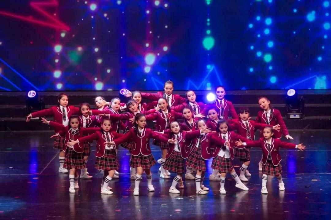 少儿新春文艺晚会启动,素质教育成果展示平台助力青少年成长(图21) 少儿新春文艺晚会启动,素质教育成果展示平台助力青少年成长(图21)